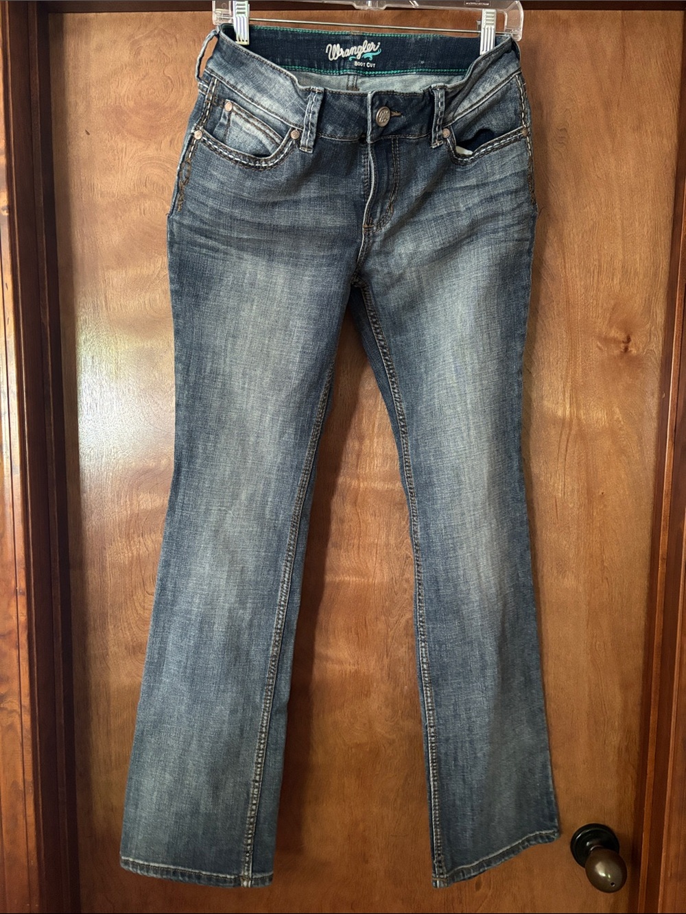 Wrangler Women's Faded Blue Bootcut Jeans
